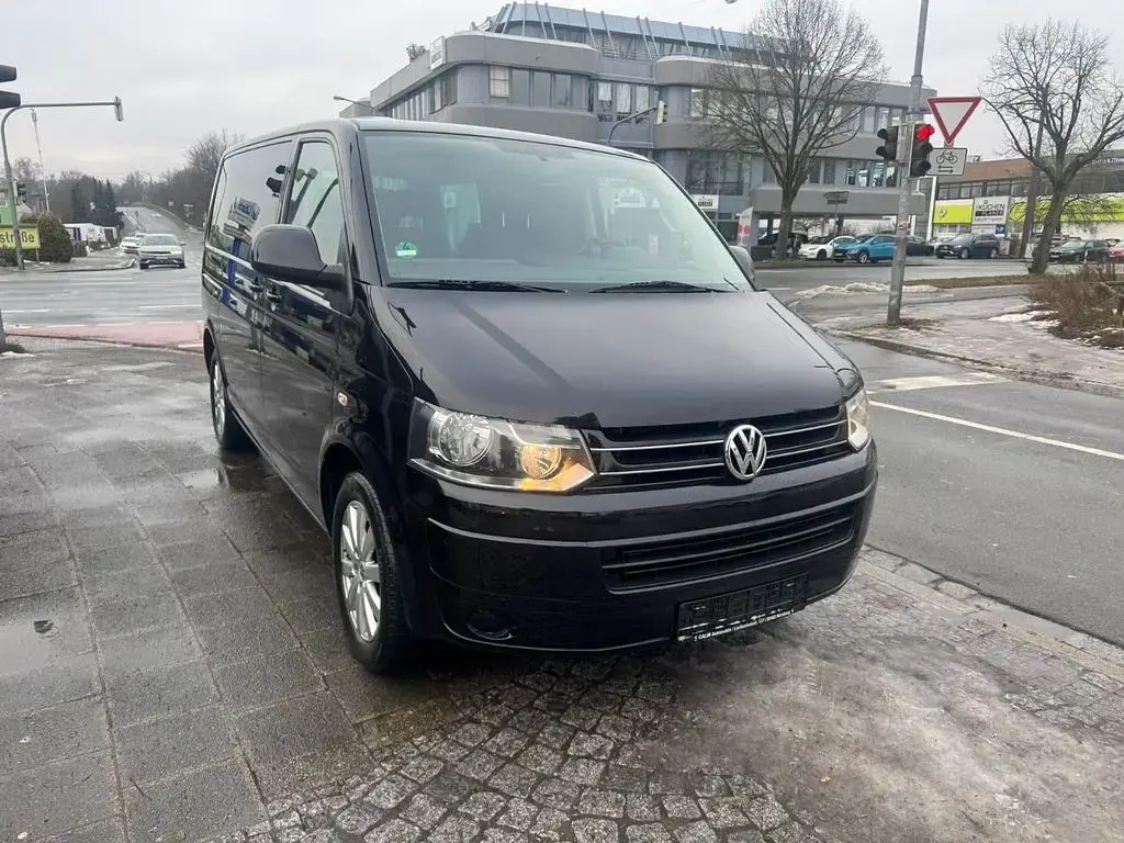 Gebraucht VW Multivan Comfortline 179 PS (131 kW) 2012 Schwarz Van / Kleinbus