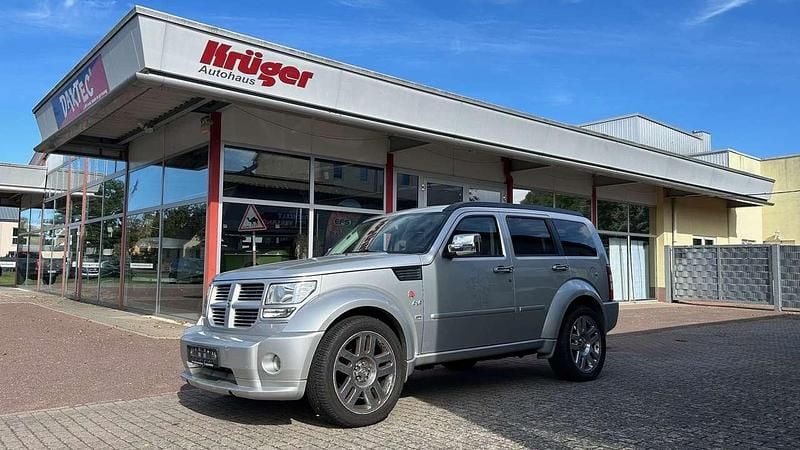 Gebraucht Dodge Nitro SXT 177 PS (130 kW) 2010 Brightsilvermetallicclearcoat SUV