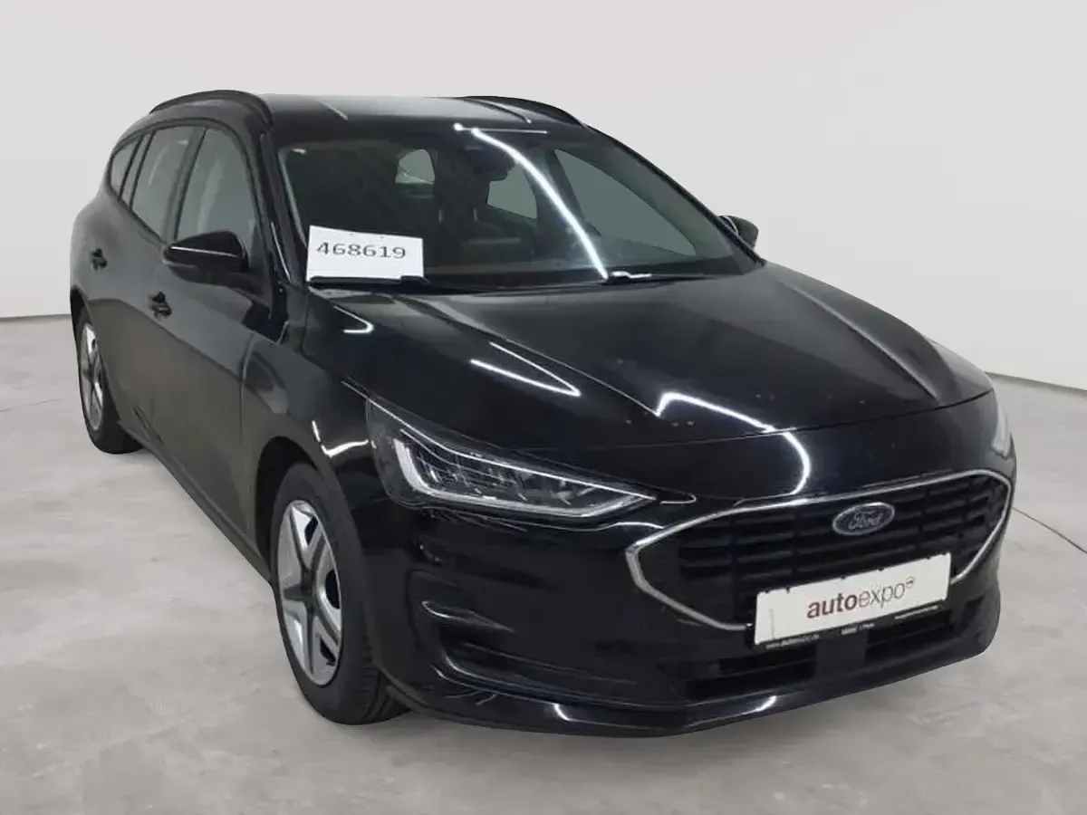 Używany Ford Focus Cool & Connect 120 KM (88 kW) 2022 Kombi