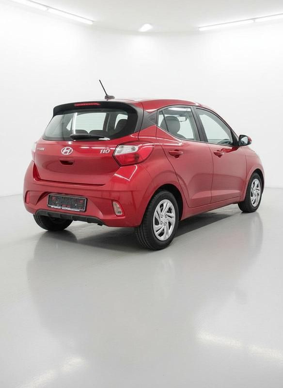 Gebraucht Hyundai i10 Select 67 PS (49 kW) 2021 Dragon red Kleinwagen