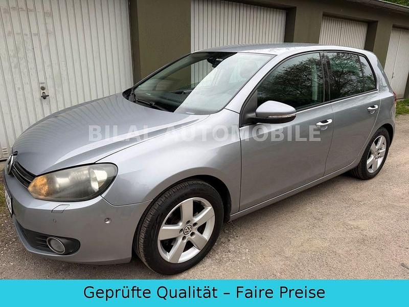 Gebraucht VW Golf VI Team 105 PS (77 kW) 2010 Silber Kleinwagen