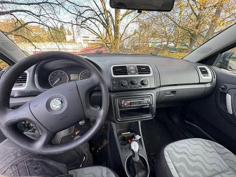 Silber Gebraucht 2008 Skoda Fabia Limousine | 750 € (Guter Preis) - Bild 1/4