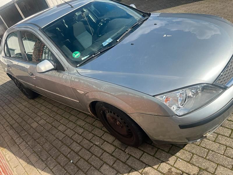 Gebraucht Ford Mondeo 110 PS (80 kW) 2006 Grau Limousine