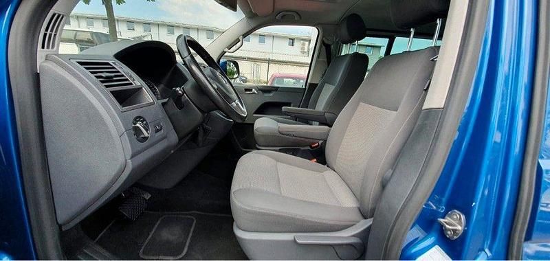 Gebraucht VW T5 Comfortline 179 PS (131 kW) 2013 Blau Van