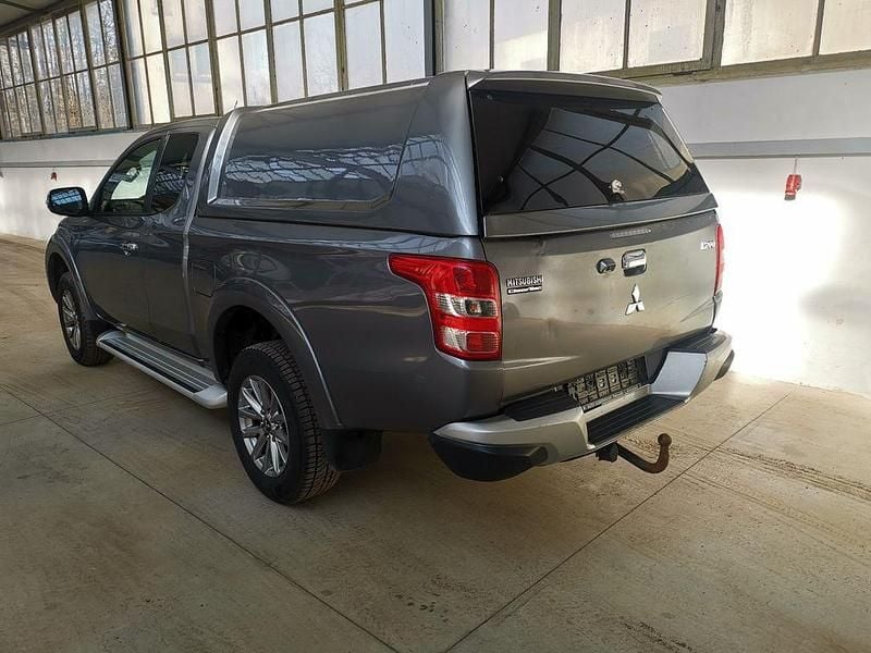 Gebraucht Mitsubishi L200 181 PS (133 kW) 2018 Grau Pickup