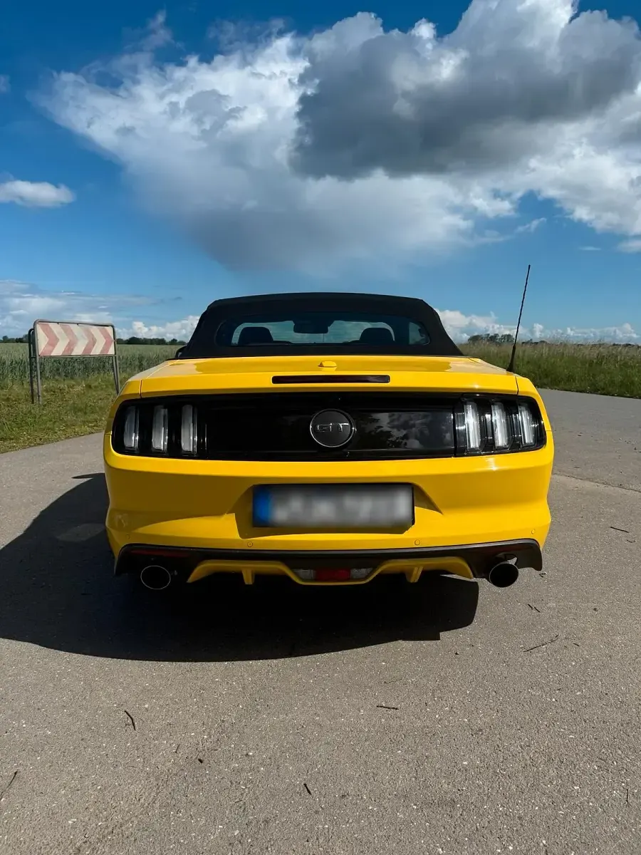 Gebraucht Ford Mustang 421 PS (309 kW) 2017 Gelb Cabrio
