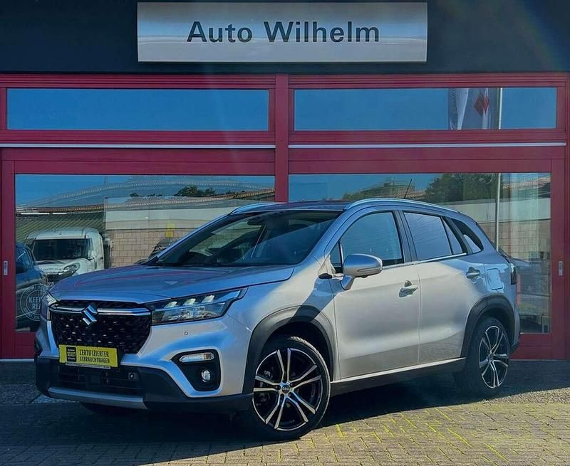 Silber Gebraucht 2023 Suzuki SX4 S-Cross Comfort+ SUV | 24.490 € (Fairer Preis) - Bild 1/4