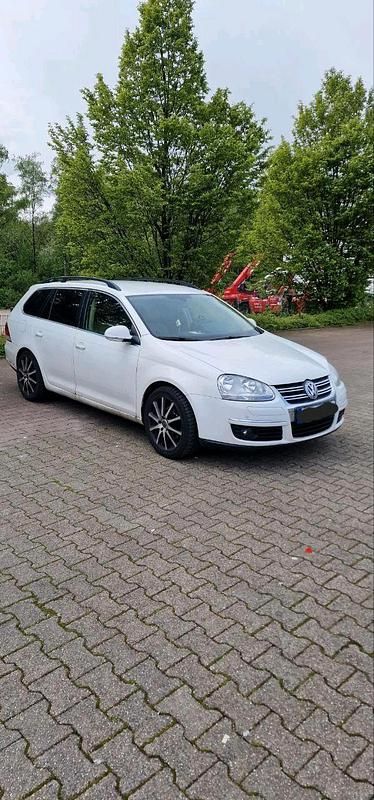 Gebraucht VW Golf V 122 PS (89 kW) 2009 Weiß Kombi