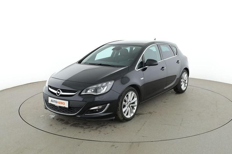 Używany Opel Astra Exklusiv 165 KM (121 kW) 2015 Sedan/Limuzyna