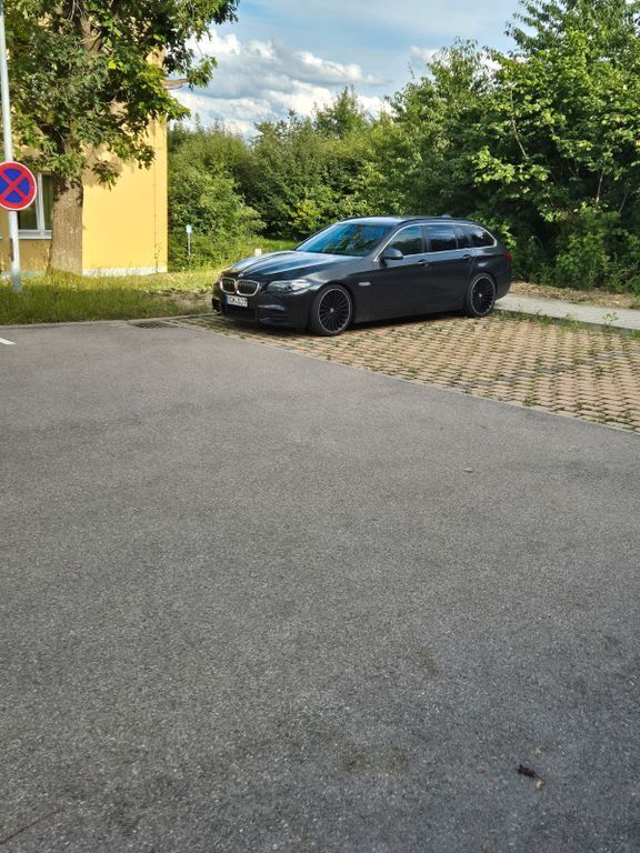 Grau Gebraucht 2014 BMW 535 Performance Kombi | 15.999 € (Guter Preis) - Bild 1/4