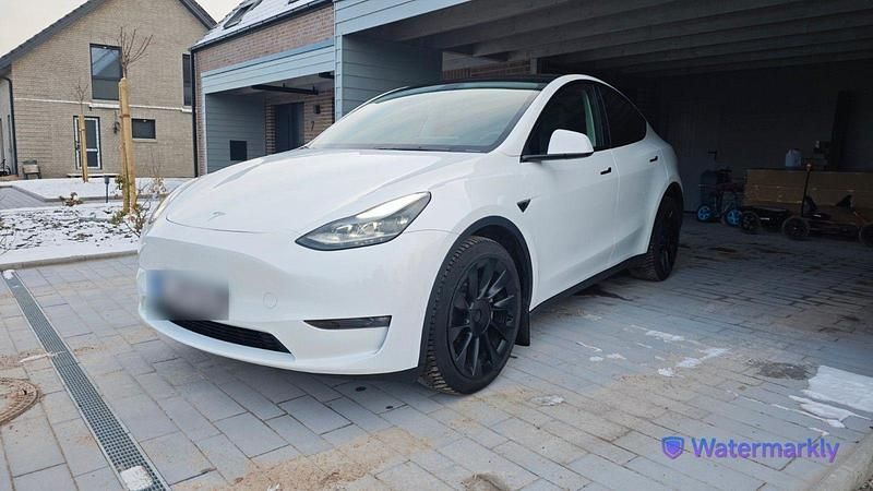 Gebraucht Tesla Model Y 378 kW (514 PS) 2023 Weiß SUV