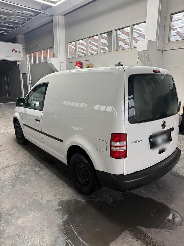 Gebraucht VW Caddy 85 PS (62 kW) 2012 Weiß Van / Kleinbus