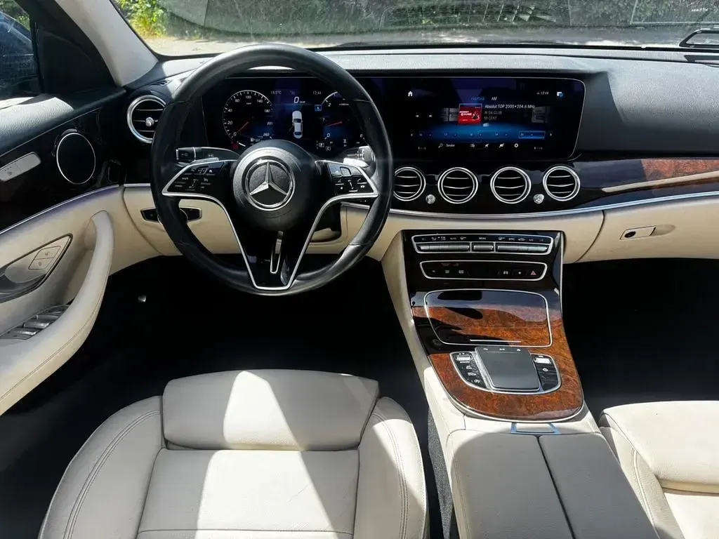 Usata Mercedes E400 AMG 330 CV (242 kW) 2021 Blu Berlina