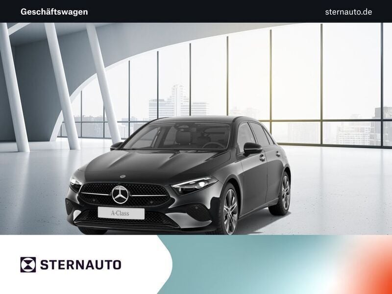 Lack kosmosschwarz Gebraucht 2024 Mercedes A250 Progressive Limousine | 34.850 € (Teuer) - Bild 1/4