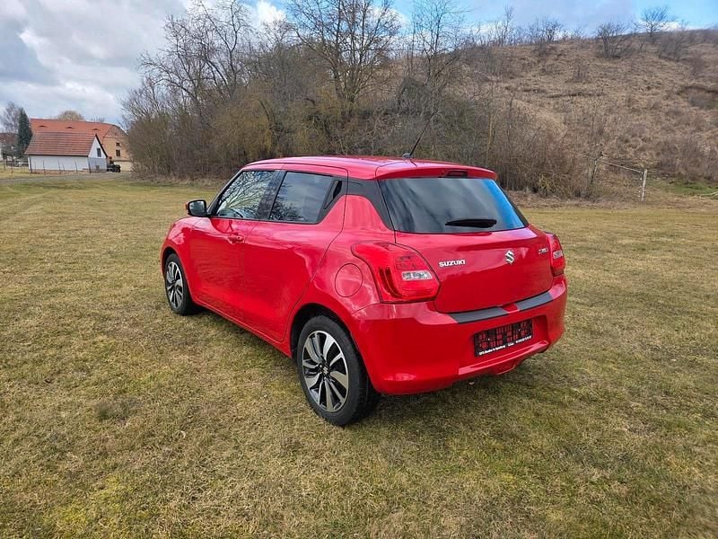 Gebraucht Suzuki Swift 112 PS (82 kW) 2019 Rot Kleinwagen