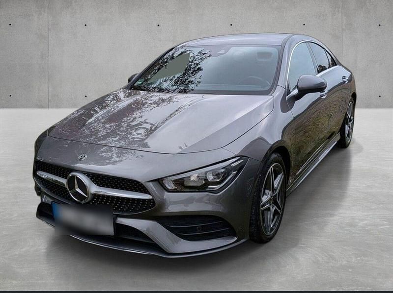 Grau Gebraucht 2020 Mercedes CLA200 AMG line Coupé | 24.490 € (Guter Preis) - Bild 1/4