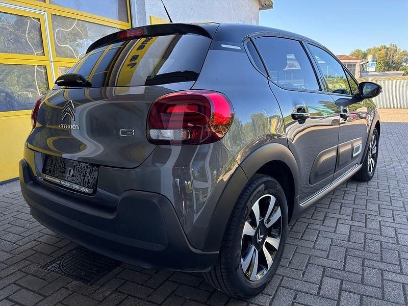 Gebraucht Citroën C3 110 PS (80 kW) 2024 Grau Limousine