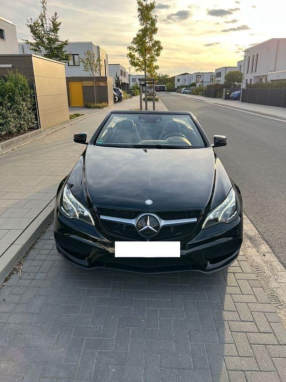 Gebraucht Mercedes E350 252 PS (185 kW) 2014 Schwarz Cabrio