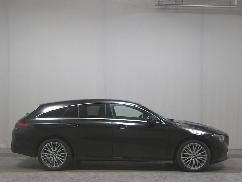 Schwarz Gebraucht 2023 Mercedes CLA200 Shooting Brake Progressive Kombi | 25.480 € (Superpreis) - Bild 1/4