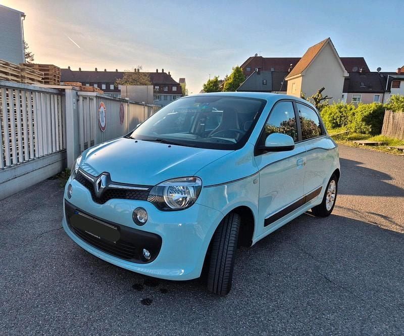 Second-hand Renault Twingo SE 71 CP (52 kW) 2017 Albastru Hatchback