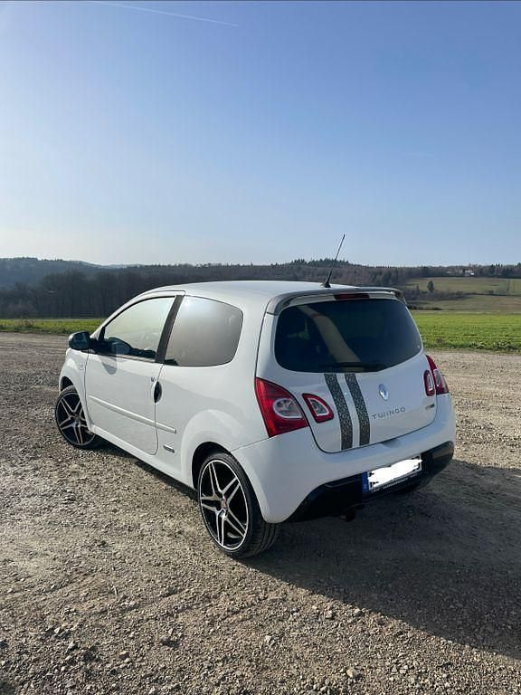 Gebraucht Renault Twingo 102 PS (75 kW) 2012 Weiß Kleinwagen