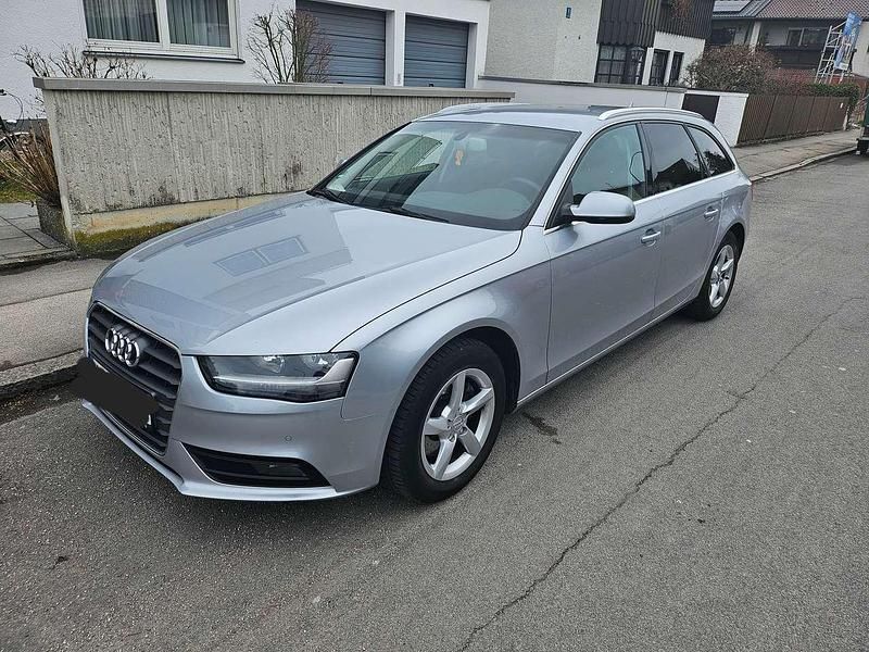 Gebraucht Audi A4 150 PS (110 kW) 2014 Silber Kombi
