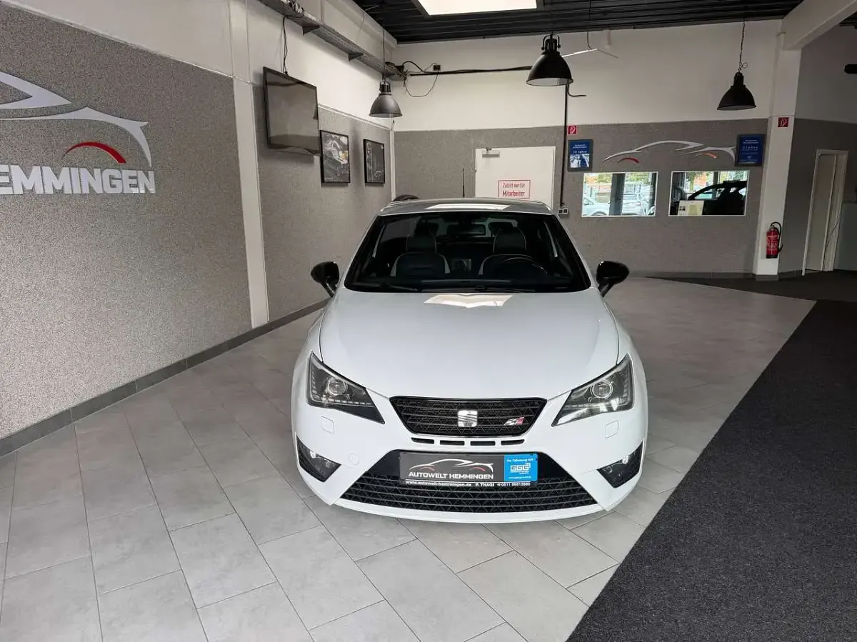 Gebraucht Seat Ibiza CUPRA 179 PS (131 kW) 2013 "nevada" weiss Kleinwagen