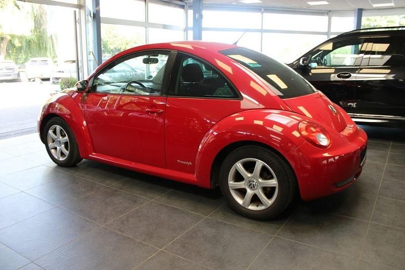 Gebraucht VW New Beetle Freestyle 75 PS (55 kW) 2010 Rot Kleinwagen