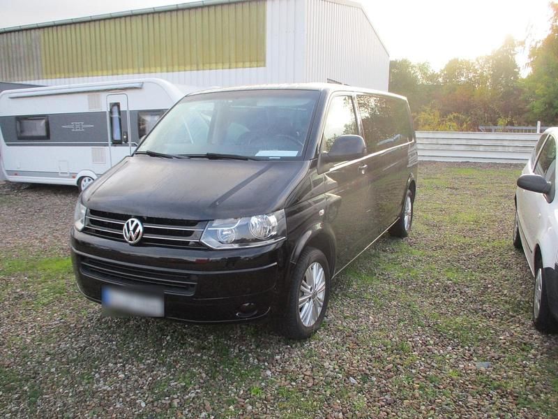 Schwarz Gebraucht 2015 VW T5 Van | 18.750 € - Bild 1/4