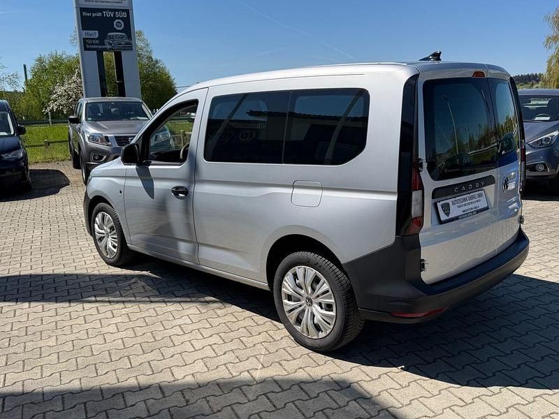 Gebraucht VW Caddy Basis 114 PS (83 kW) 2022 Silber Van / Kleinbus