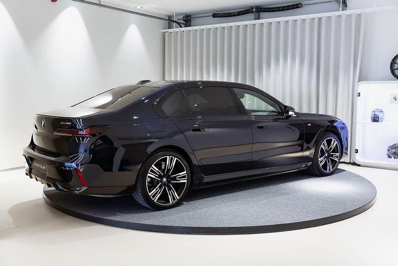 Gebraucht BMW i7 M Sport 400 kW (544 PS) 2023 Schwarz Limousine