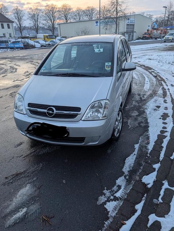 Silber Gebraucht 2006 Opel Meriva Van / Kleinbus | 1.300 € (Fairer Preis) - Bild 1/4