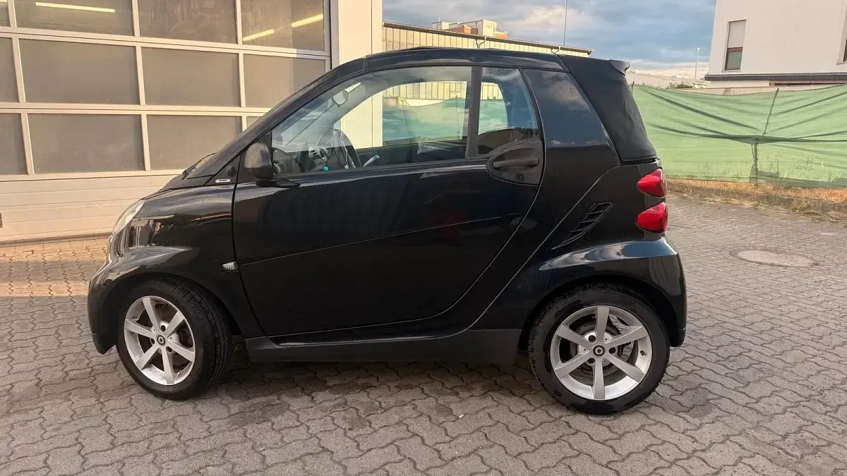 Gebraucht Smart ForTwo Cabrio 71 PS (52 kW) 2007 Schwarz Cabrio
