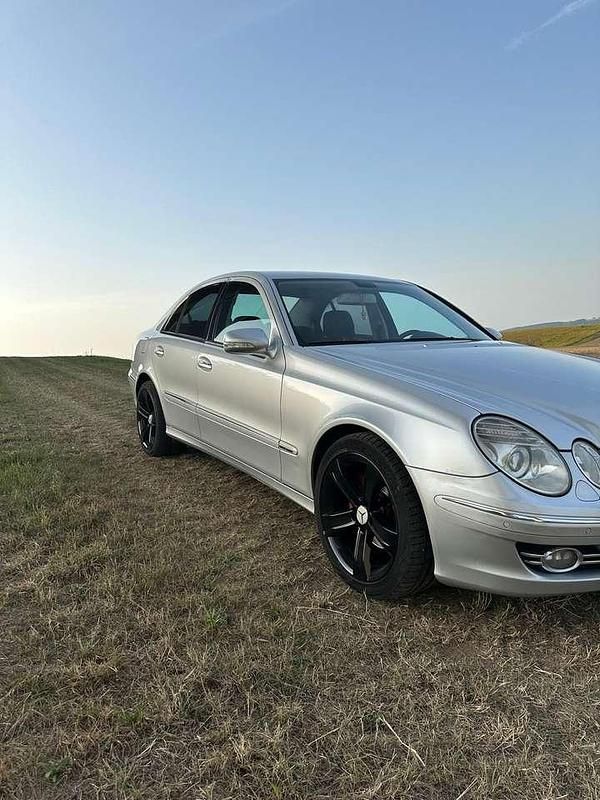 Gebraucht 2007 Mercedes E280 Avantgarde Kombi | 3.900 € (Teuer) - Bild 1/4