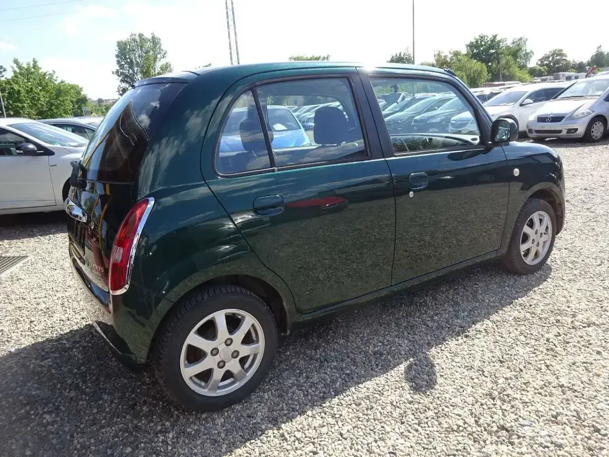 Gebraucht Daihatsu Trevis 58 PS (42 kW) 2008 Grün Kleinwagen