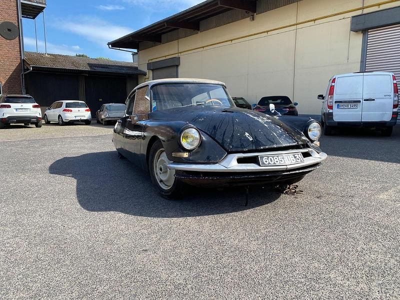 Schwarz Gebraucht 1958 Citroën DS Limousine | 14.000 € - Bild 1/4
