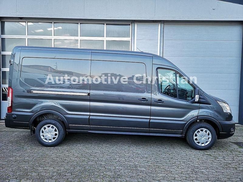 Grau Gebraucht 2023 Ford Transit Trend Van / Kleinbus | 30.960 € (Fairer Preis) - Bild 1/4