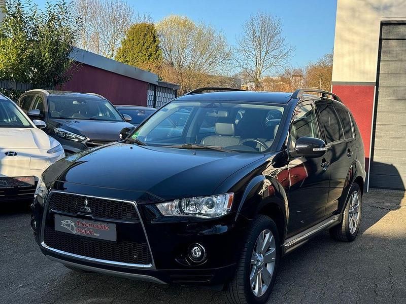 Gebraucht Mitsubishi Outlander 177 PS (130 kW) 2011 Schwarz SUV