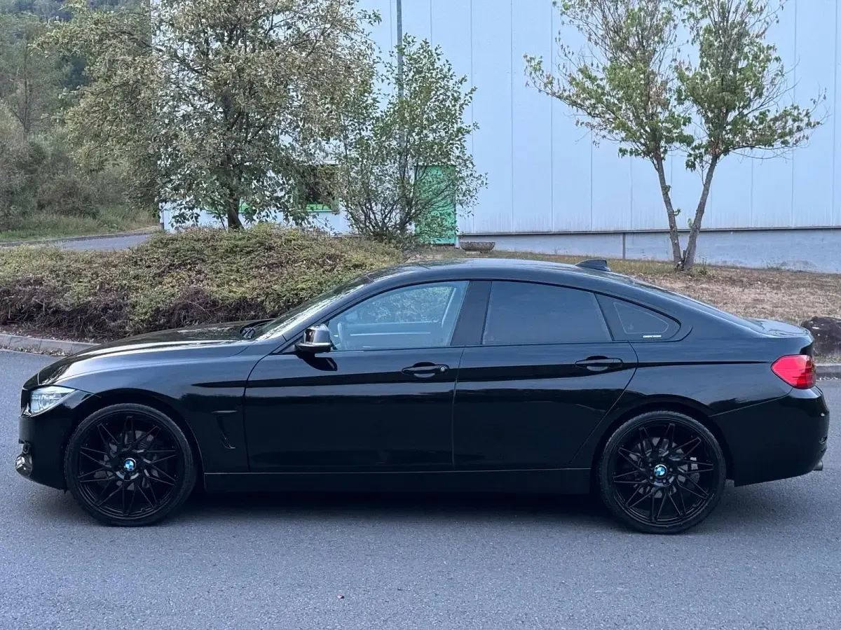 Gebraucht BMW 430 Gran Coupé Comfort Edition 258 PS (189 kW) 2015 Schwarz Coupé
