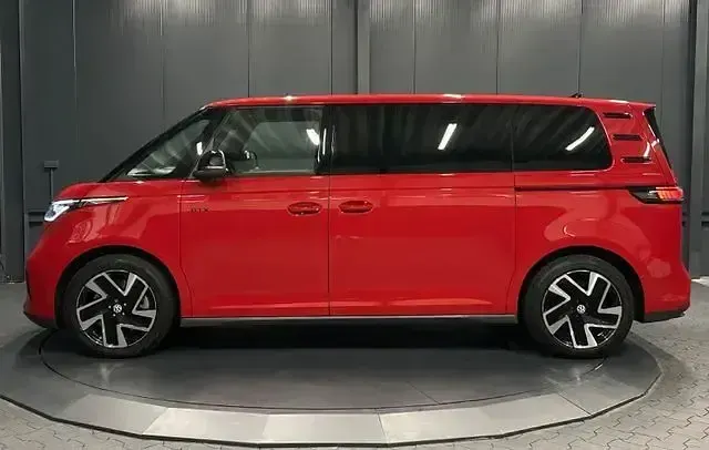 Gebraucht VW ID. Buzz GTX 250 kW (340 PS) 2025 Kirschrot Van / Kleinbus