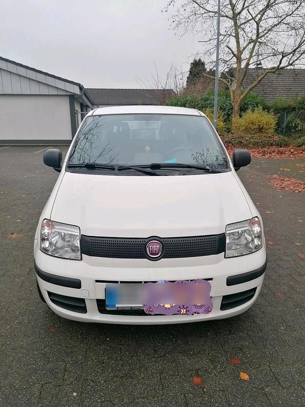 Weiß Gebraucht 2012 Fiat Panda Kleinwagen | 3.650 € (Fairer Preis) - Bild 1/4