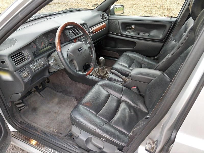 Gebraucht Volvo V70 170 PS (125 kW) 1998 Silber Kombi