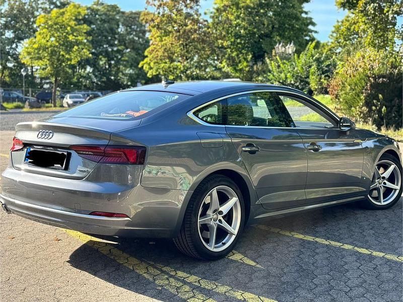 Gebraucht Audi A5 Sportback Design 231 PS (169 kW) 2019 Grau Kleinwagen