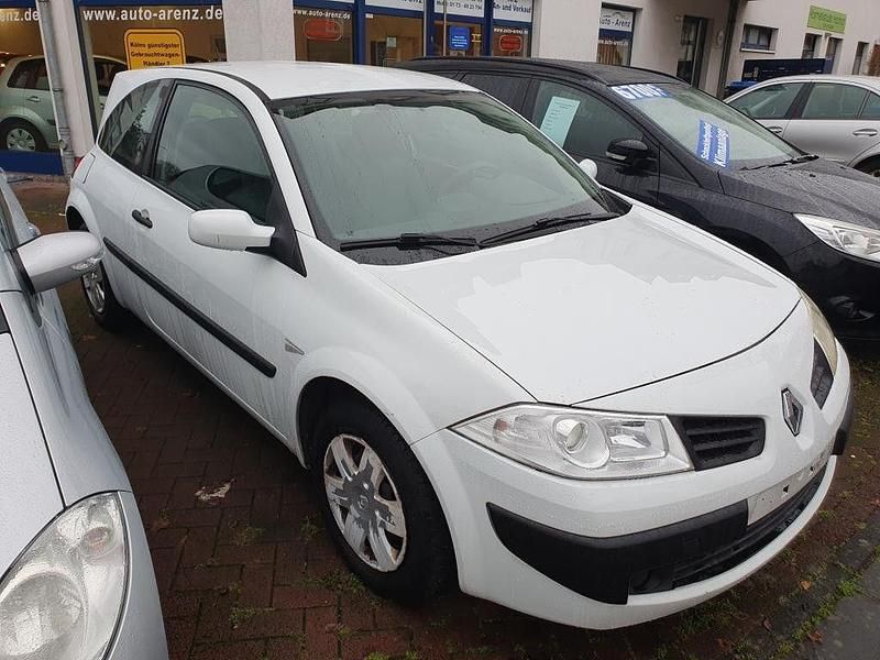 Gebraucht Renault Mégane II Authentique 98 PS (72 kW) 2007 Weiß Limousine
