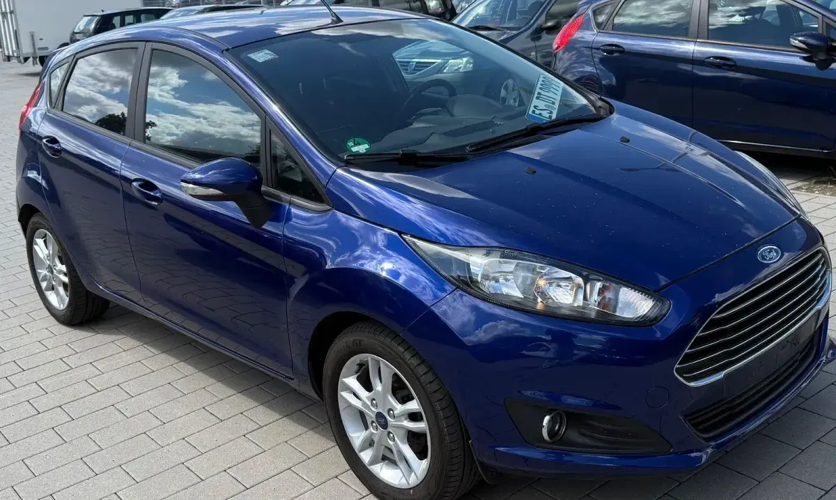 Gebraucht Ford Fiesta SYNC Edition 101 PS (74 kW) 2015 Kleinwagen