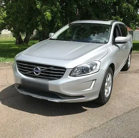 Gebraucht Volvo XC60 Momentum 150 PS (110 kW) 2016 Silber SUV