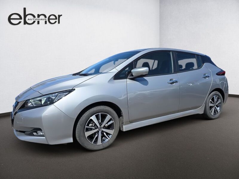 Gebraucht Nissan Leaf Acenta 110 kW (150 PS) 2021 Silber Kleinwagen
