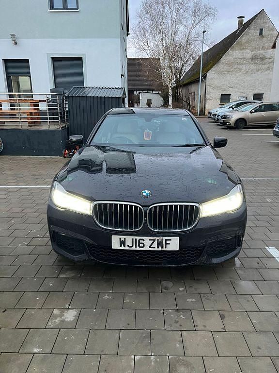 Gebraucht BMW 730L 265 PS (194 kW) 2016 Schwarz Limousine