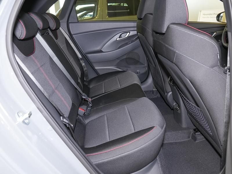 Neu Hyundai i30 N Line 140 PS (102 kW) 2025 Shadow grey / sol Limousine