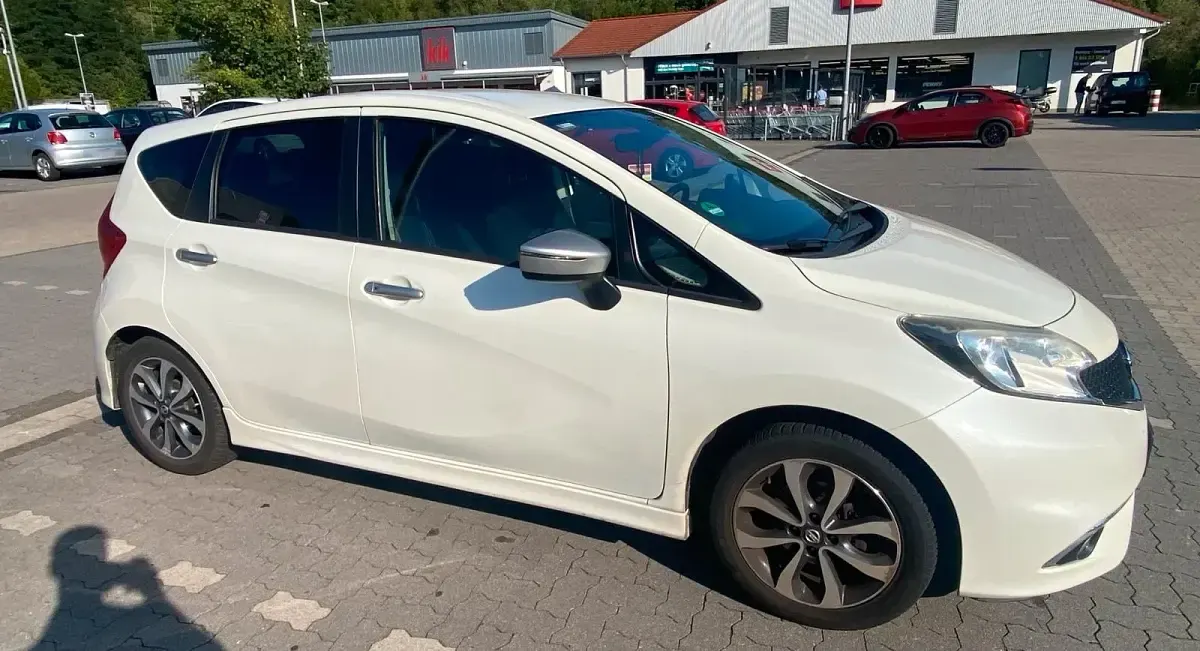 Gebraucht Nissan Note N-TEC 80 PS (58 kW) 2015 Weiß Kleinwagen